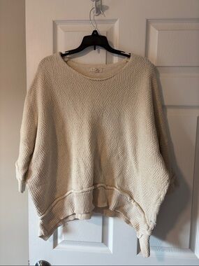 entro Cream Textured Scoop Neck Sweater